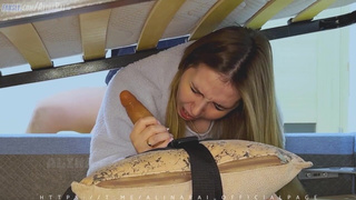 Секс в запретной зоне: жесткое проникновение и страстные стоны