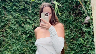 Kate Kuray - [ManyVids.com] - [2023] - Taking A Shower In A Dress