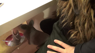 Жаркая измена жены – друг мужа устроил жесткий секс